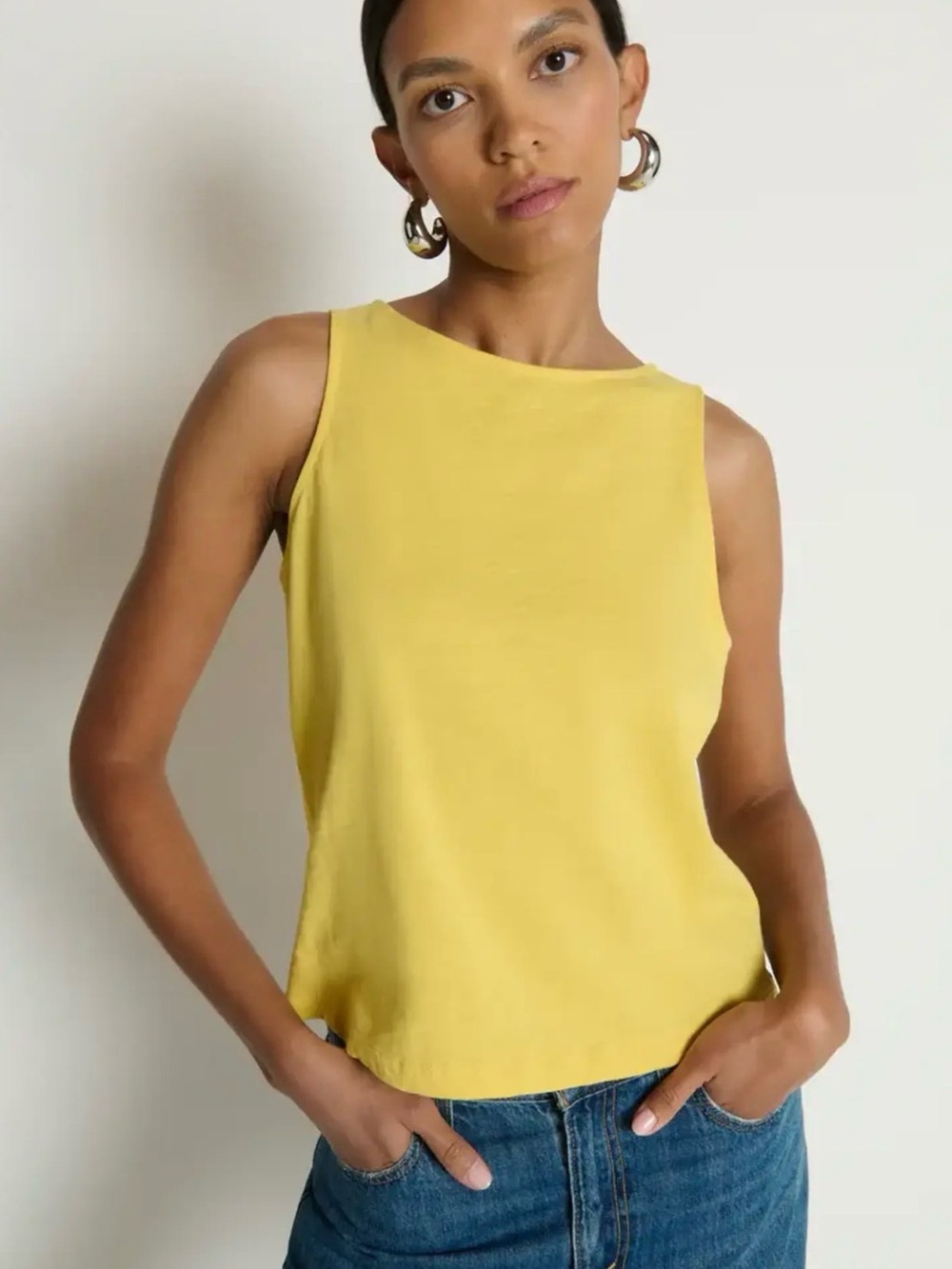💛 Anthropologie Silk Mustard top sleeveless
